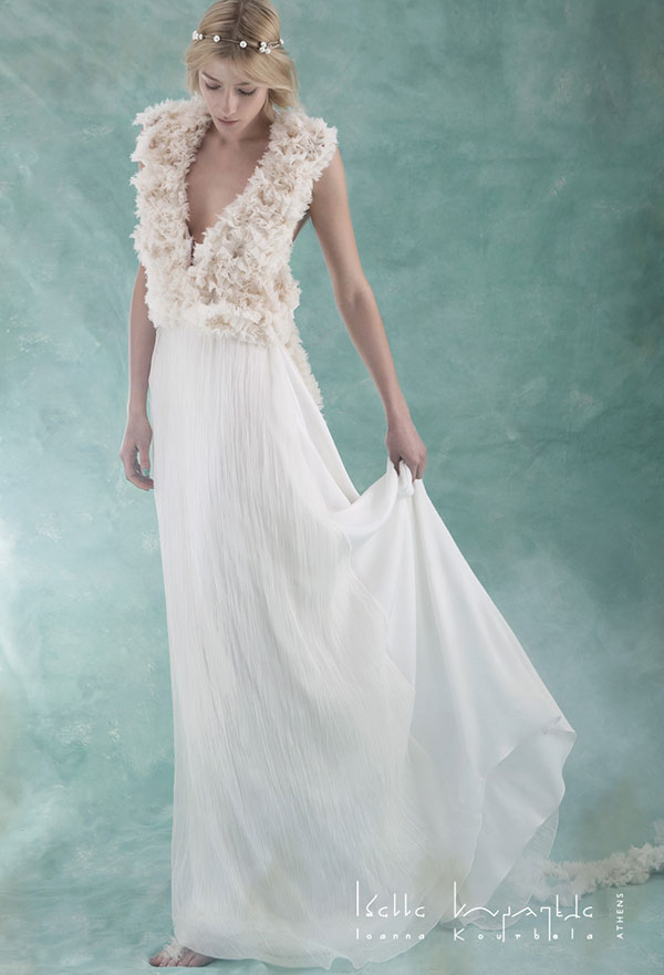 Ioanna Kourbela wedding dress