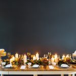 A minimal theatrical Christmas table