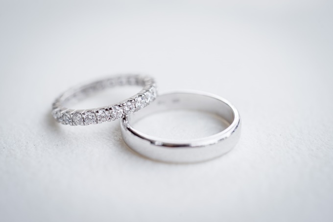 platinum and diamond wedding rings