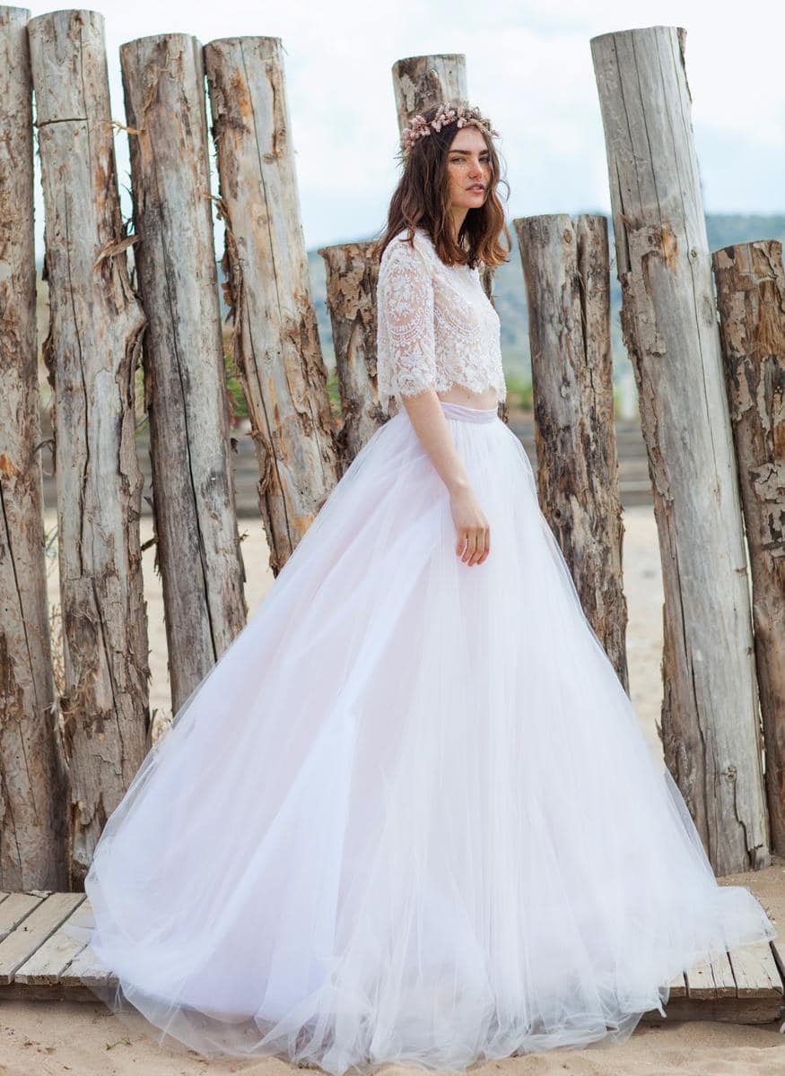 Romantic wedding dress with tulle skirt