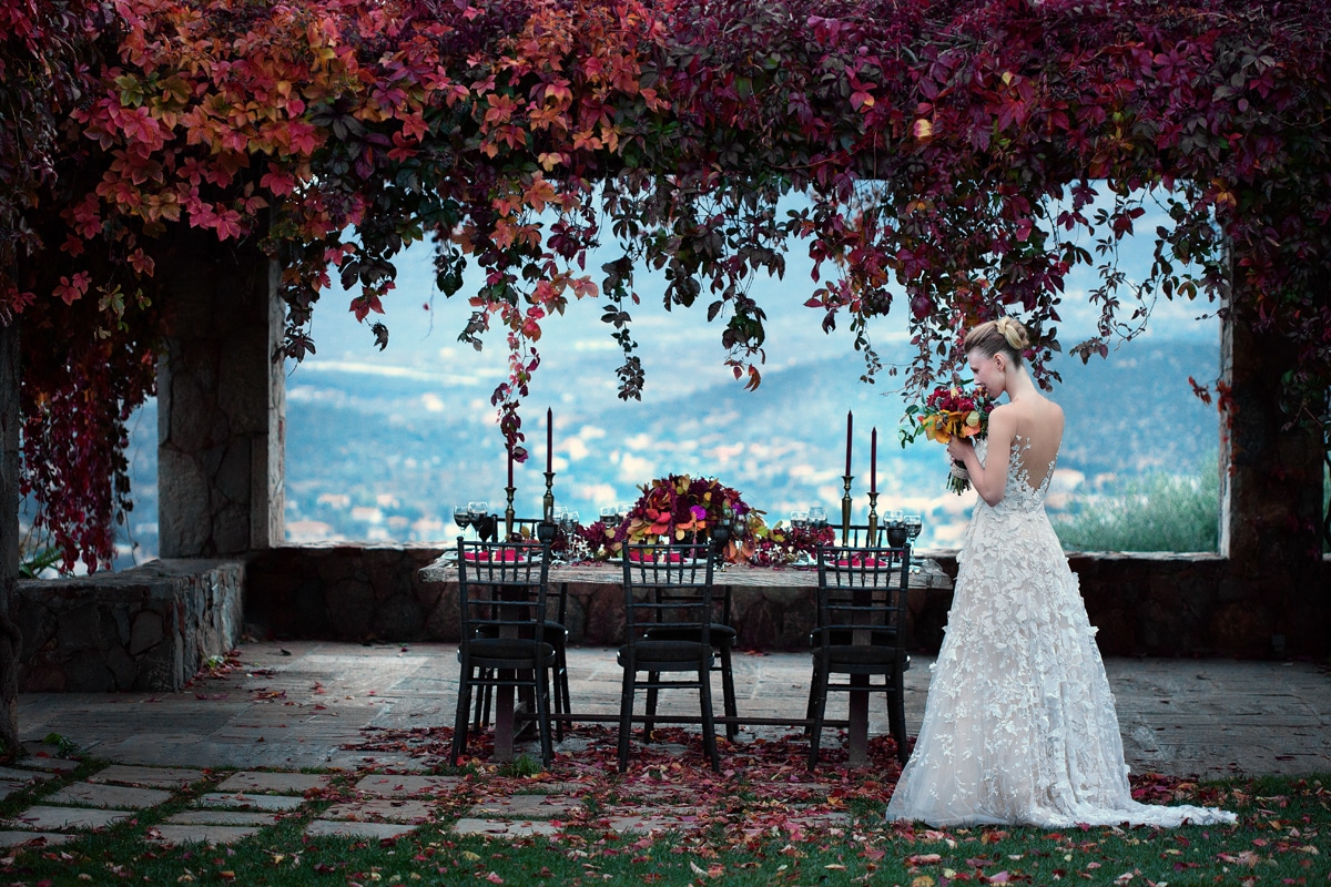 Autumn berry wedding decoration