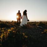 Καλοκαιρινός μπλε γάμος στη Σαντορίνη