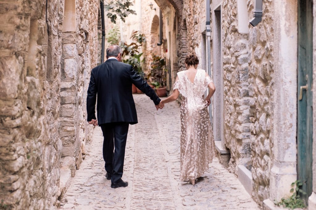 Chic romantic wedding in Chios