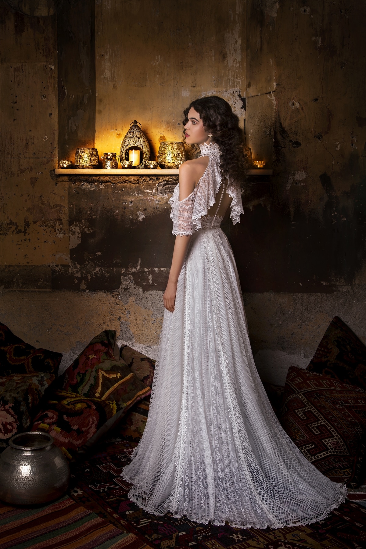 White wedding dress with high neck Complice Stalo Theodorou