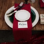 Ideas for winter wedding table setting in deep red colors