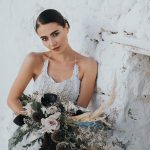 Bridal fashion shoot στη Μύκονο με νυφικό Vasia Tzotzopoulou