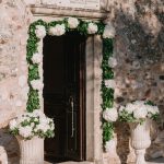 Ένας ρομαντικός γάμος στο χρώμα της μέντας στην Κρήτη