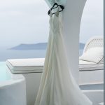 Spring intimate wedding in Santorini