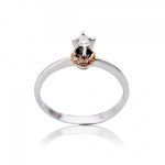 Dreamy engagement rings by Skaras Jewels