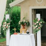 Chic romantic wedding with roses at The Residence